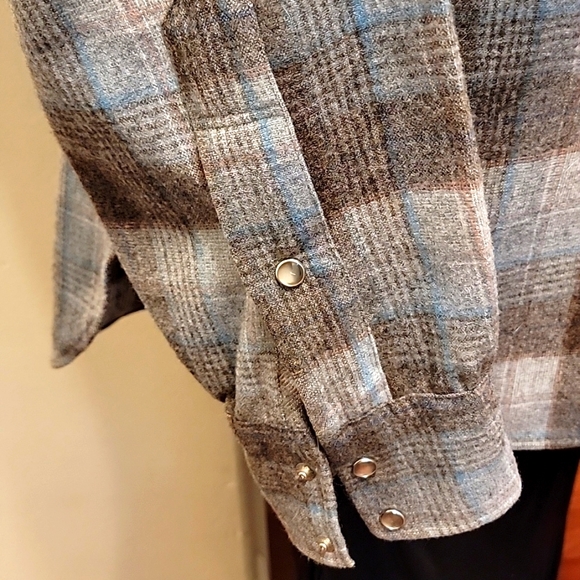 Pendleton 💙Host Pick🎉Snap Front Western Canyon shirt - Picture 3 of 6